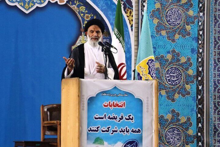 امام جمعه اهواز: امنیت محصول قدرت نظامی، هوشمندی رسانه‌ای و تاب‌آوری اقتصادی است