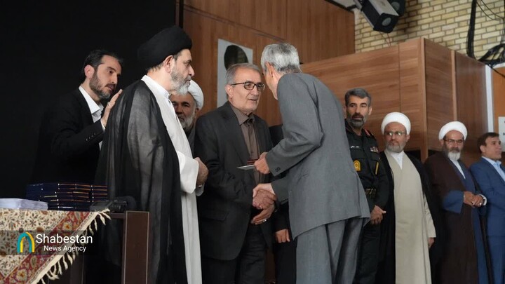 خانواده شهدای جنگ رمضان تجلیل شدند