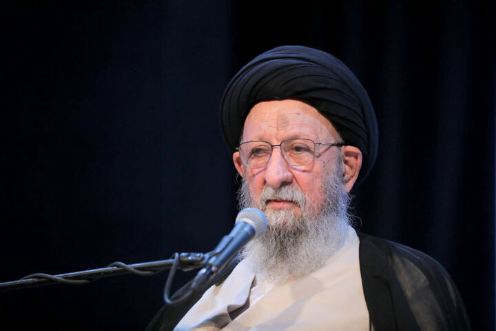 تداوم راه شهدا تا ظهور امام زمان(عج) ضامن بقای انقلاب است