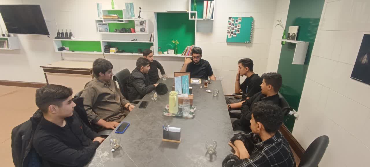 مدرسه «طاووس بهشت» کانون فرهنگی امام زمان آران و بیدگل آغاز به کار کرد