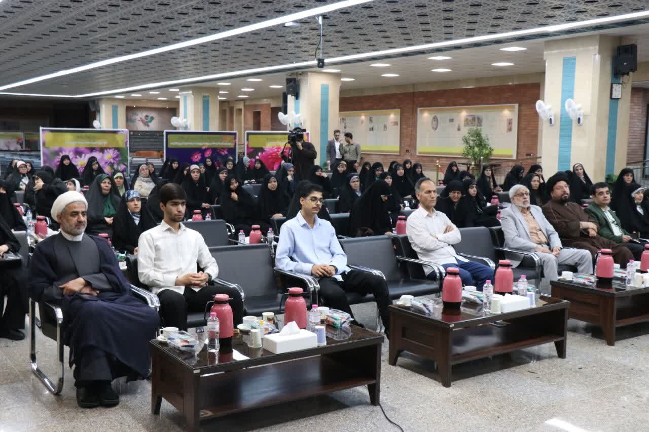 مرکزی قرآنی با ۱۰۰۰ حافظ و ۱۰۰ مربی در مشهدالرضا(ع)