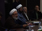 مسئولان باید همواره در کنار مردم باشند