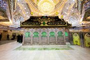 مراسم تعویض پوشش ضریح مطهر امام حسین(ع)