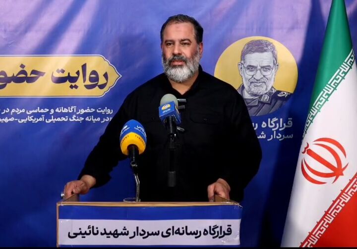 مداح اهل بیت: سد محکم مردم مبعوث شده، دشمن متوهم را به شکست مفتضحانه محکوم کرد