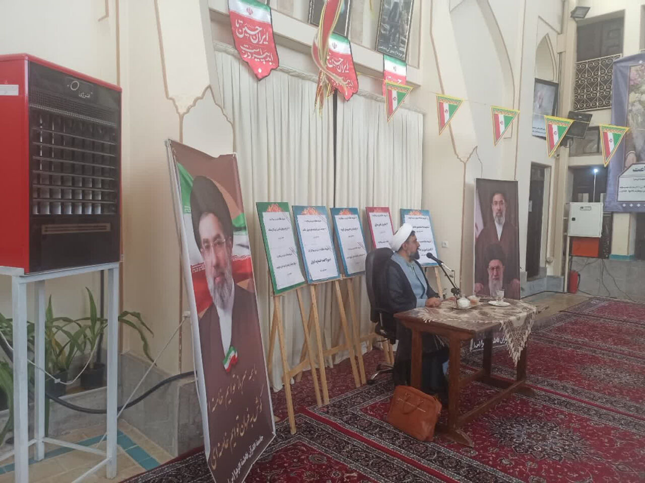 برگزاری کارگاه تدبری سوره مبارکه صف در مؤسسه جامعهالقرآن فاطمهالزهرا(س) اصفهان