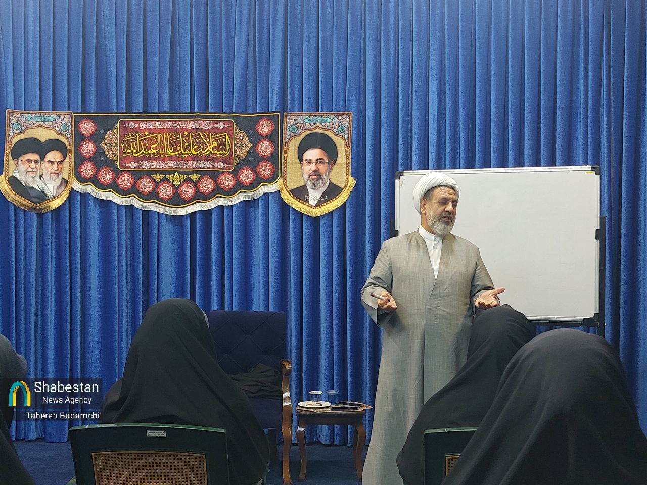 آموزشهای حوزه عقاید برای زنان کنشگر در کرمان آغاز شد+تصاویر