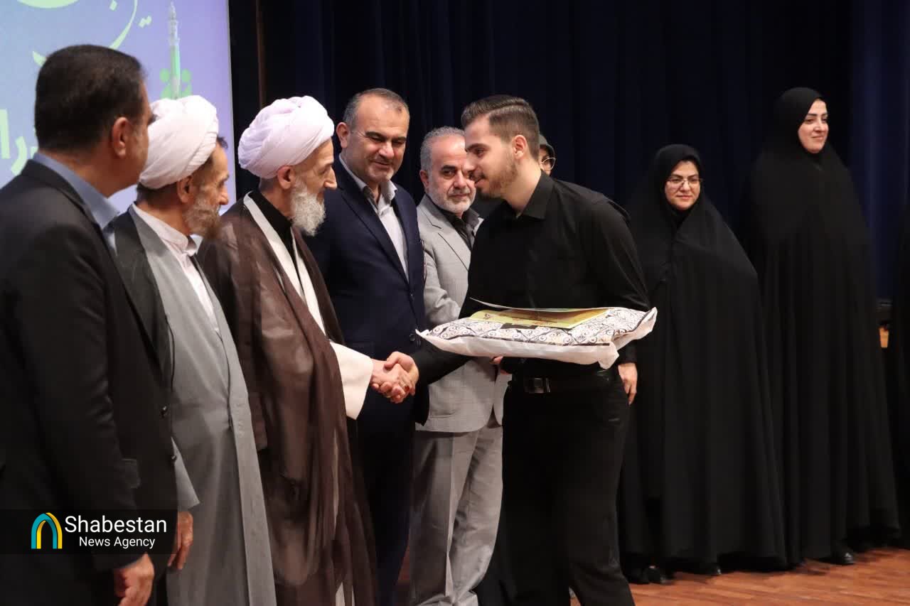 هفتمین اجلاس سراسری نماز دانش‌آموزی مازندران
