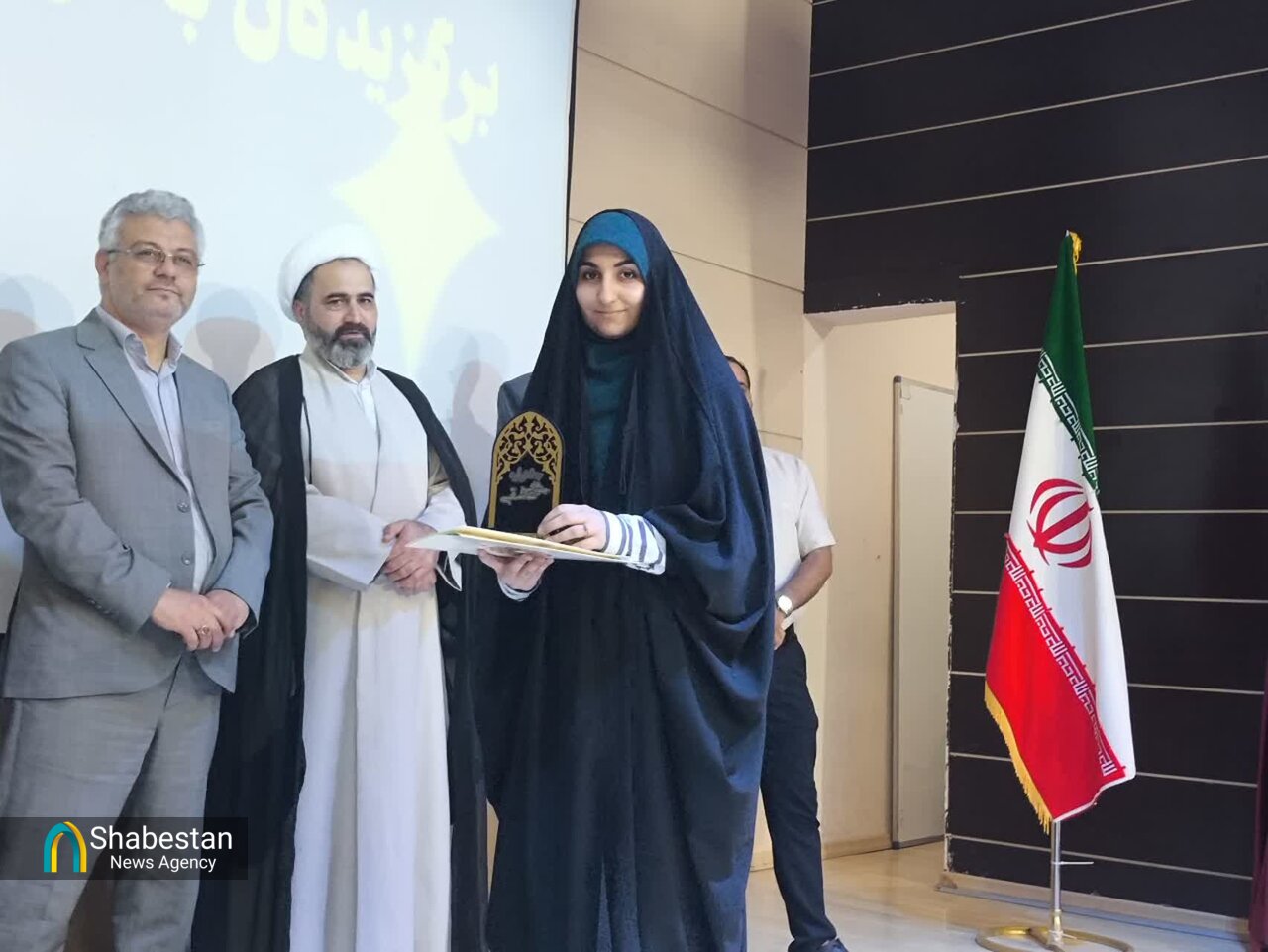 بچههای مسجدی نماز را هنرمندانه روایت کردند
