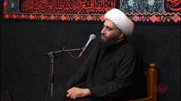 حجت‌الاسلام حامد کاشانی: در عزاداری‌ها، توجه شما به صاحب عزا باشد