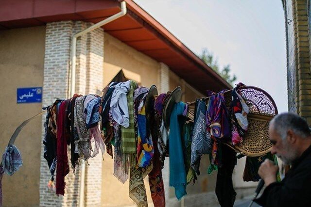 گلستان در سوگ؛ از طوق‌بندان تا سفره‌های نذری عاشقان حسین(ع)