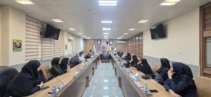 «آیین سرخ کلمات» در بندرعباس؛ روایت شاعران از رسالت شعر در پاسداری از فرهنگ عاشورا
