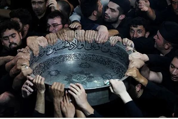 وقتی آب، آغاز عزای حسین(ع) می‌شود؛ روایت طشت‌هایی که بوی فرات می‌دهند