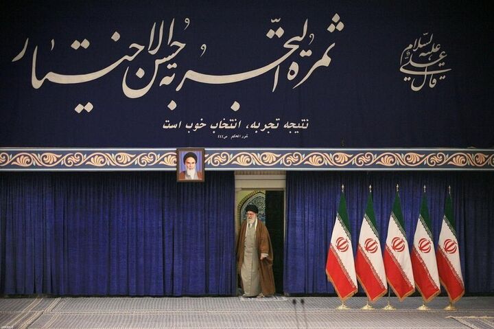 حسینیه‌ای که چشم و گوش جهان به دهان آن دوخته شده بود