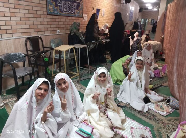 پیوند هنر و عبادت با مدیریت دلسوزانه بانوی فرهنگ‌ساز
