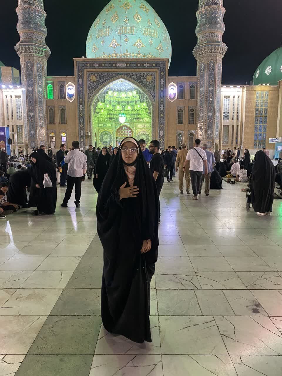 پیوند هنر و عبادت با مدیریت دلسوزانه بانوی فرهنگساز