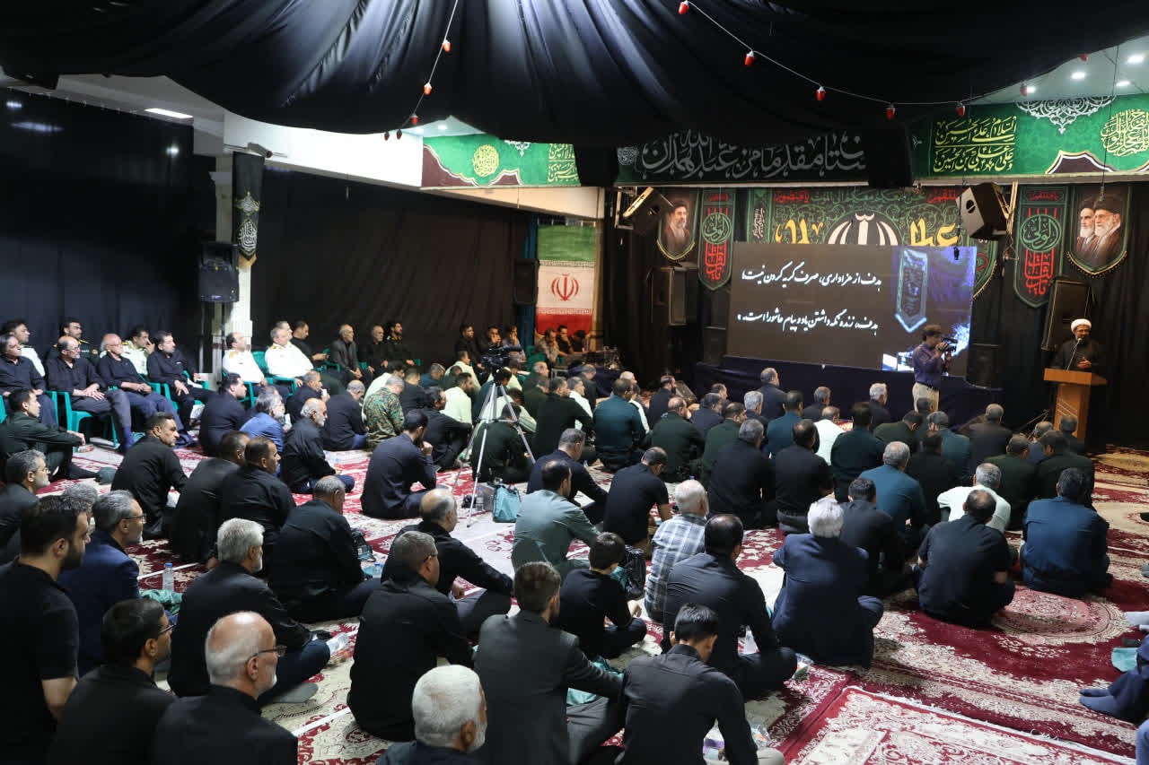 موفقیت هیئت‌ها زمانی است که جوانان به مسجد و نماز نزدیک‌تر شوند