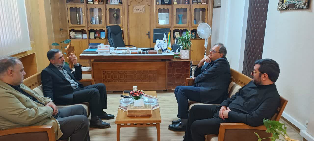 نشست مشترک معاون فرهنگی هنری کانونهای مساجدکشور با مدیرکل فرهنگ و ارشاد اسلامی سمنان برگزار شد