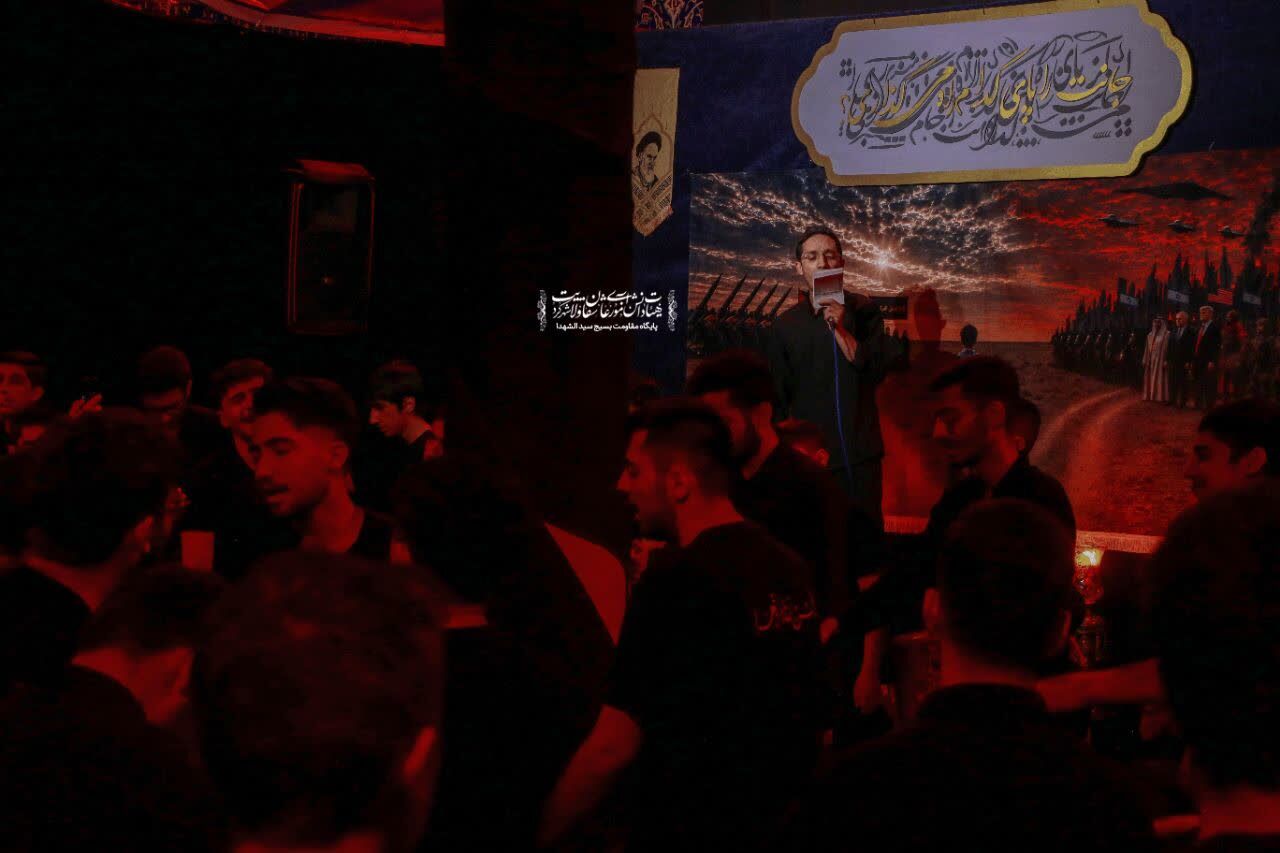 طنین آیات الهی در مسجدالرضا(ع) شهرکرد؛ محفل قرآنی نوجوانان عاشقان ولایت در سایه شور محرم