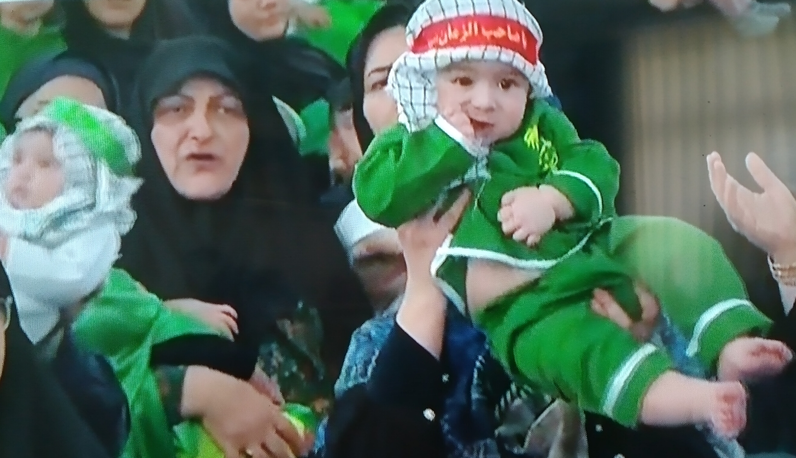 همایش شیرخوارگان حسینی در مصلی رشت برگزار شد