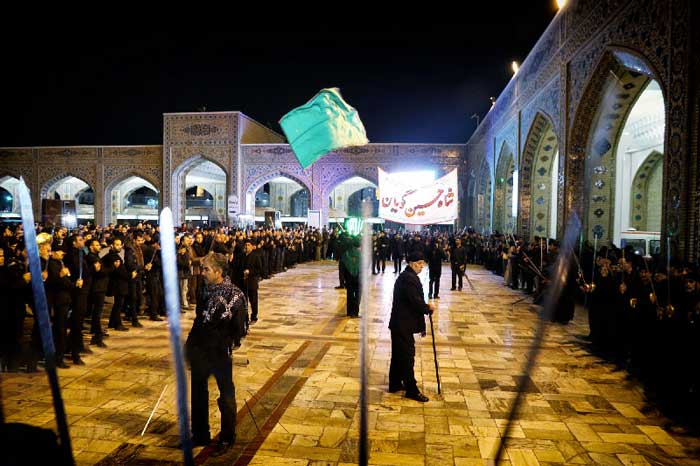 نوای «یا حسین(ع)» در مساجد و خیابانها طنینانداز شد