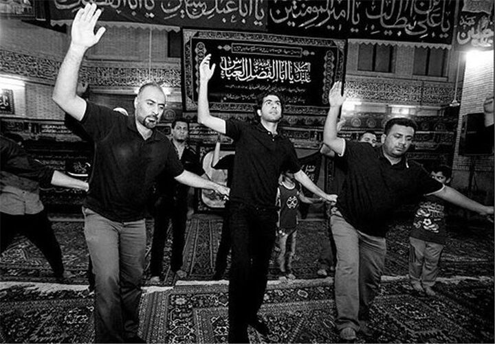 وقتی عزاداران در مدار عشق می‌چرخند؛ روایت سینه‌زنی قطاری شیراز