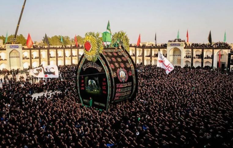 نخل‌گردانی؛ جنبشی از عشق حسین(ع) بر شانه‌های مردم