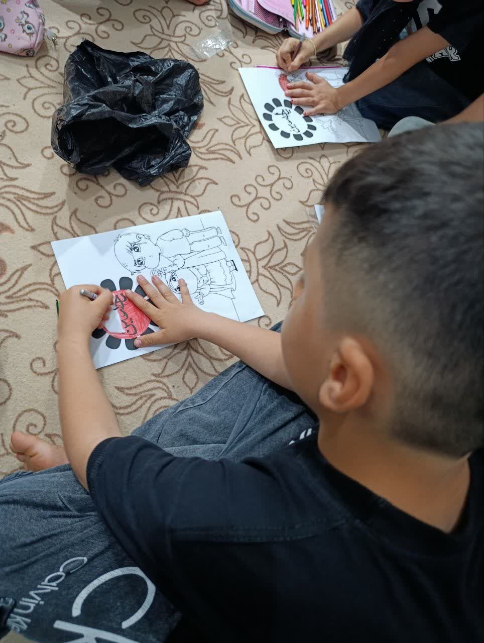 نوجوانان نکا در کلاس نقاشیِ عاشورایی