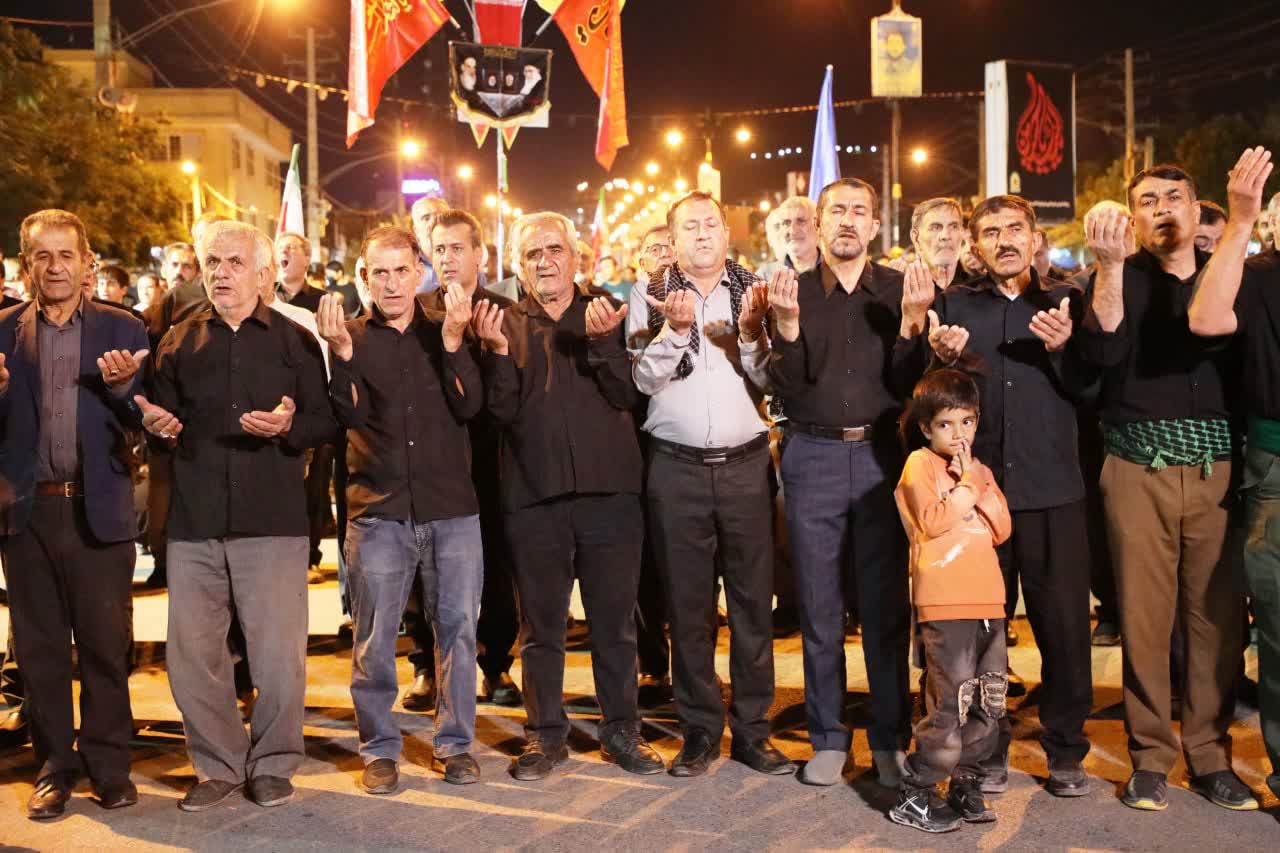 طنین «لبیک یا حسین(ع)» و «لبیک یا خامنه‌ای» در کهگیلویه و بویراحمد