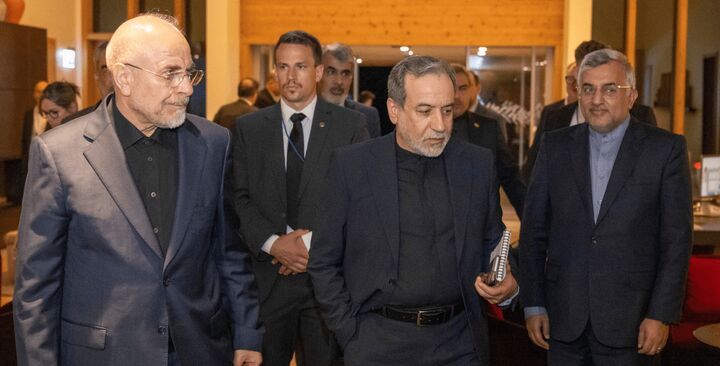هیئت ایرانی در اعتراض به تهدیدات ترامپ محل مذاکره را ترک کرد