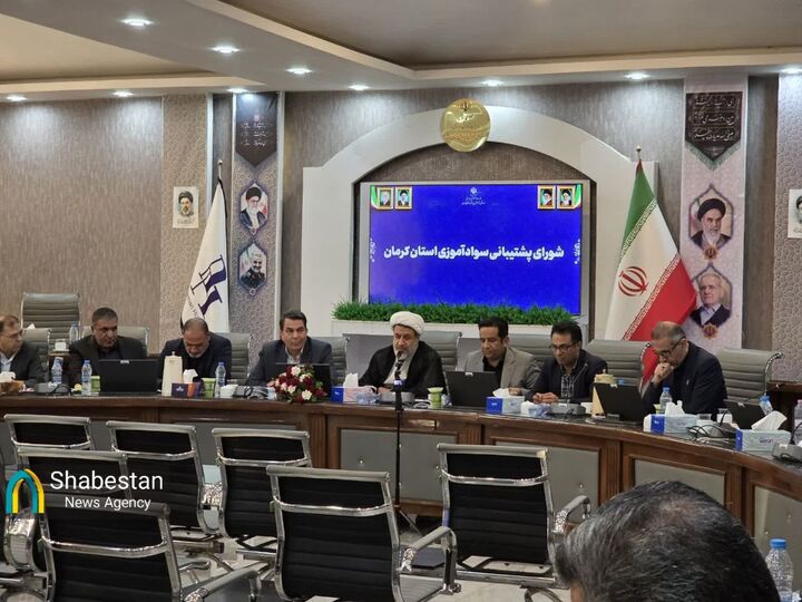 تأکید امام جمعه کرمان بر پرداخت بدهی موقوفاتِ در تصرف آموزش و پرورش