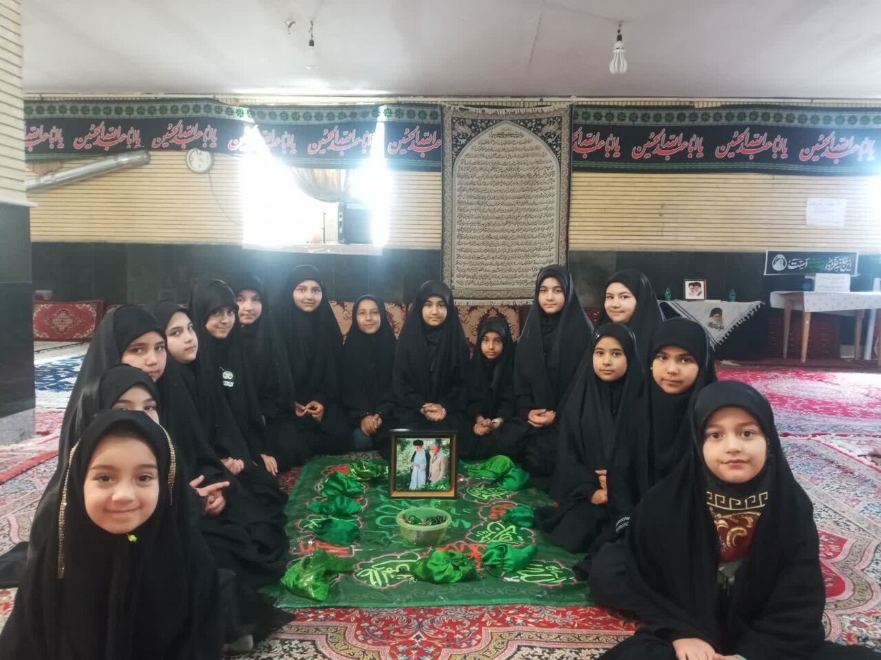 نسل جوان مسجدی؛ میزبان عزاداران در سوگ حسینی