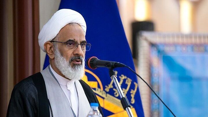 نماینده رهبر انقلاب در سپاه: به مذاکره‌کنندگان اعتماد داریم، اما به آمریکا بی‌اعتمادیم