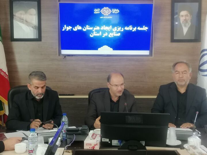 توسعه هنرستان‌های همجوار صنعت راهکار تأمین نیروی کار ماهر و مهار تورم است