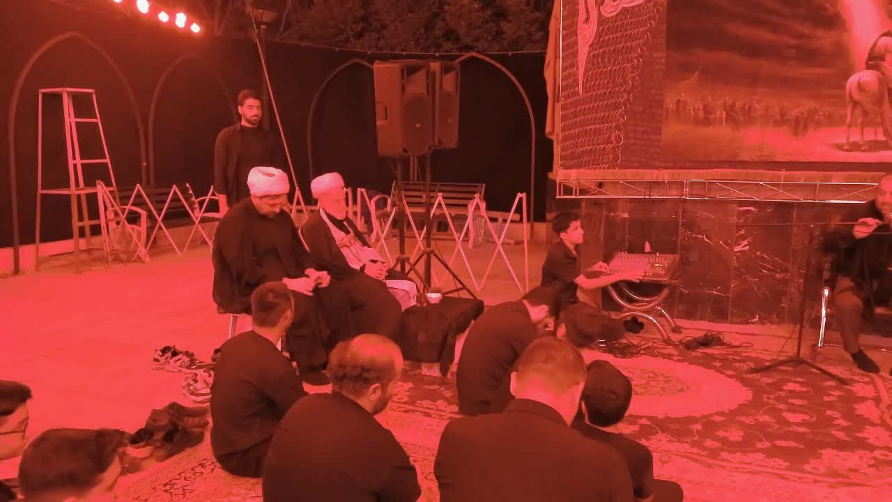 هیئت‌های مذهبی برای تربیت نسل جوان سرمایه‌گذاری کنند
