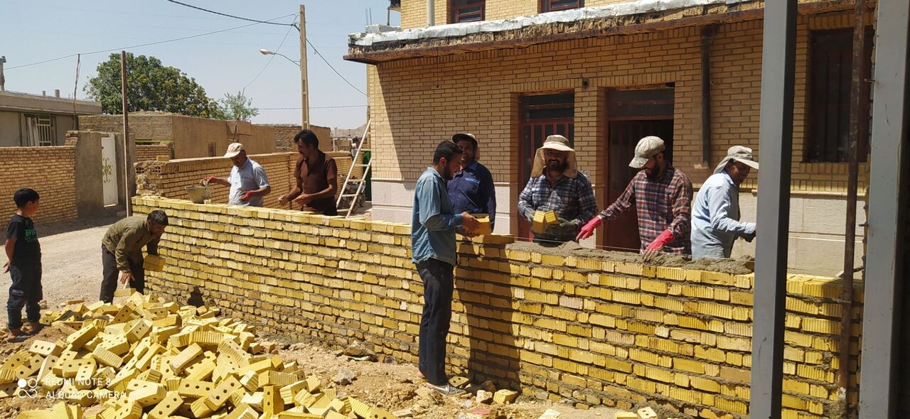 عملیاتِ خدمت در کوهنجان؛ نسل جدیدِ جهادگران پای کارِ مسجد