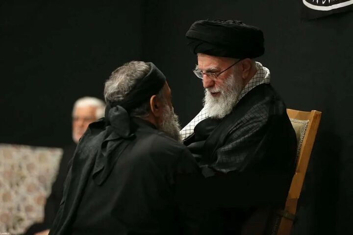 مداحی «ای ایران» در شب عاشورا آغاز بعثت مردم شد