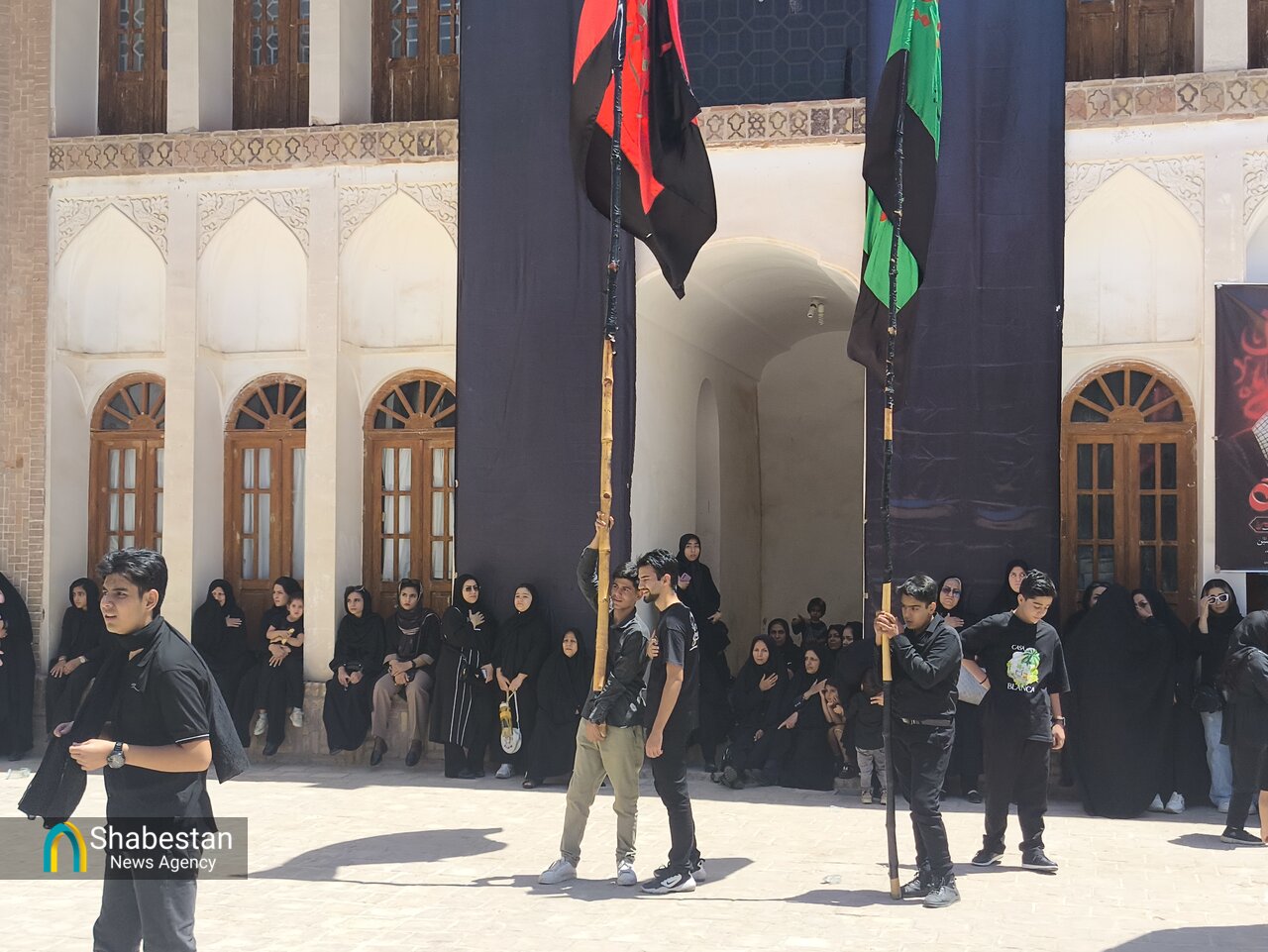 قلب تپنده عزاداری بیرجند؛ اجتماع بزرگ هیئت‌ها در حسینیه امام رضا(ع)