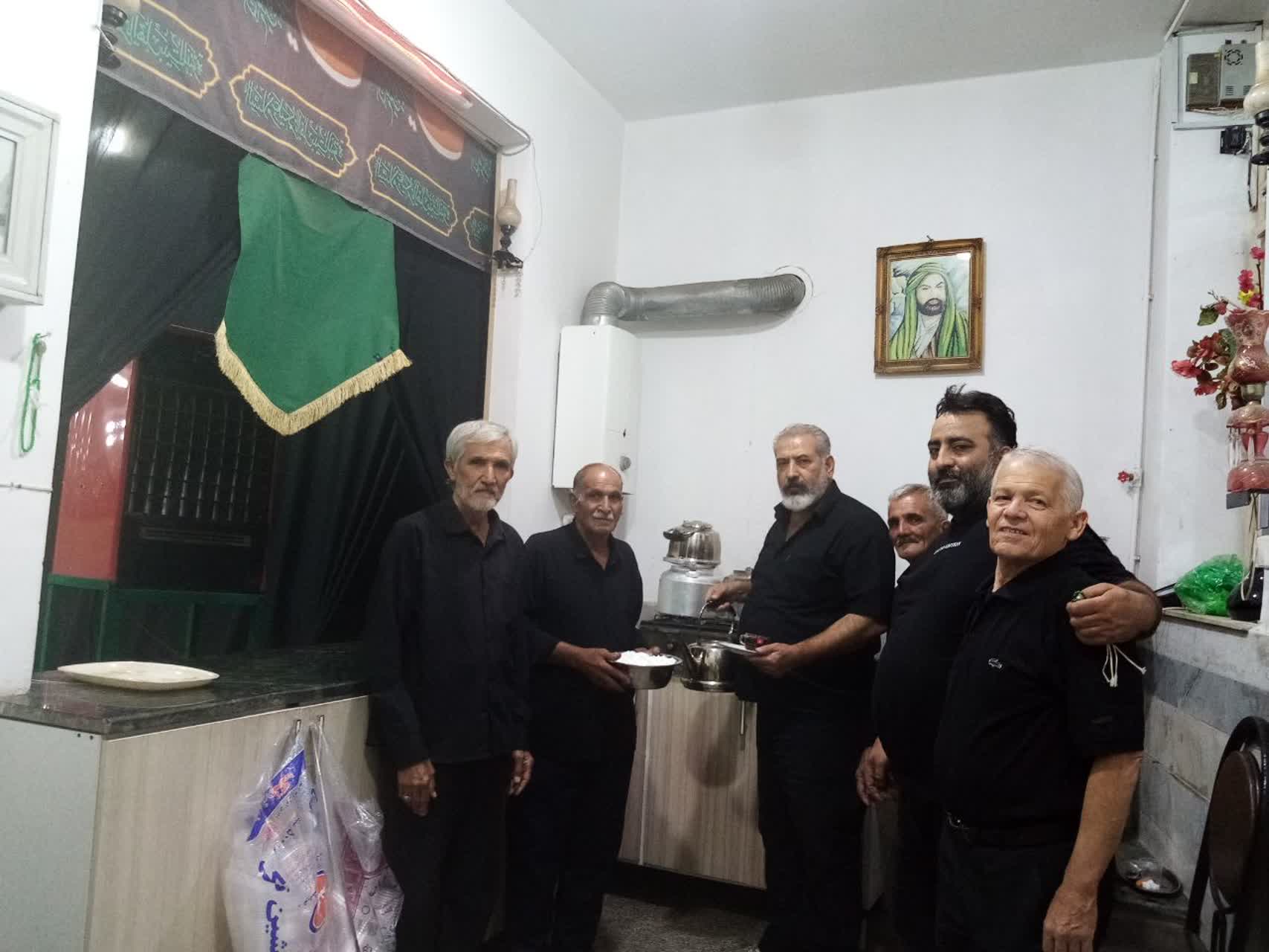 در میانه‌ بهشتِ بین‌الحرمین در ملایر