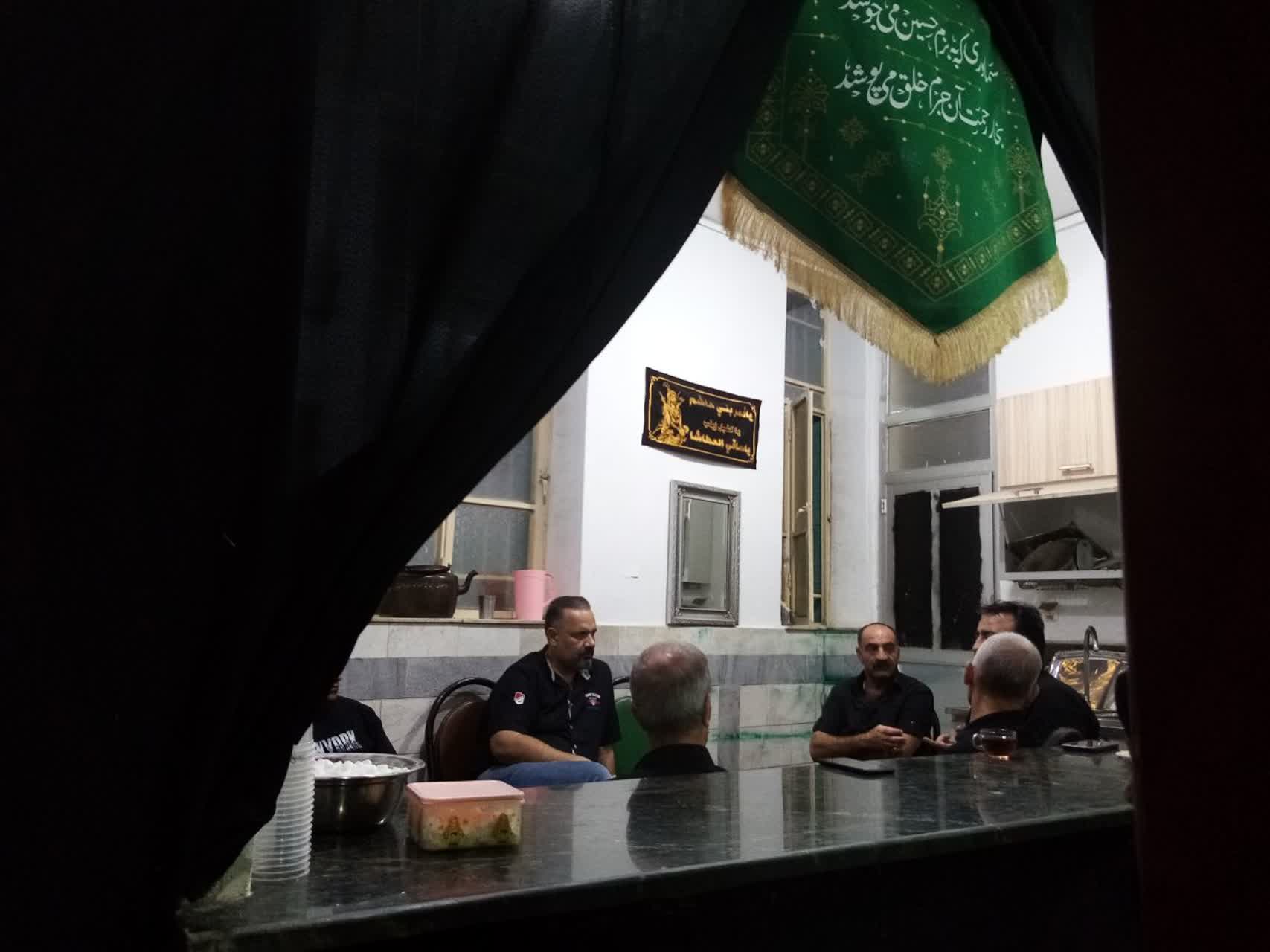 در میانه‌ بهشتِ بین‌الحرمین در ملایر