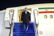 رئیس جمهور برای زیارت حرم رضوی وارد مشهد شد
