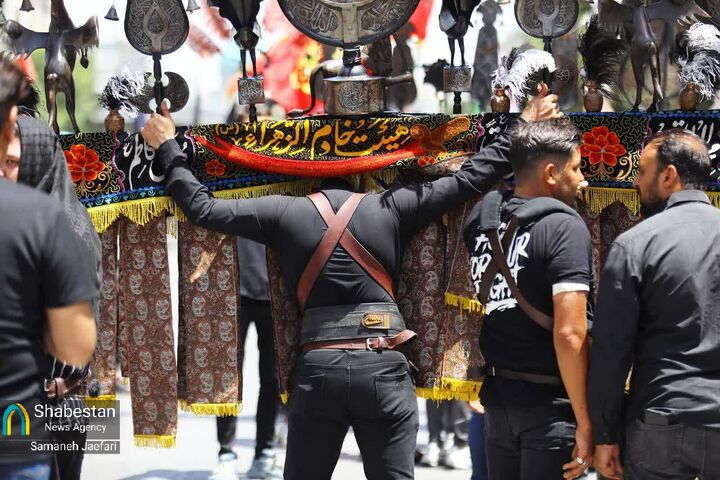 دسته‌روی عزاداران حسینی در مشهدالرضا(ع)