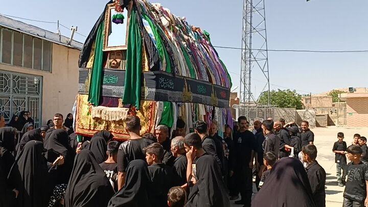 روایت یک میراث عاشورایی؛ نخل‌گردانی، میراث ماندگار محرم در آباده