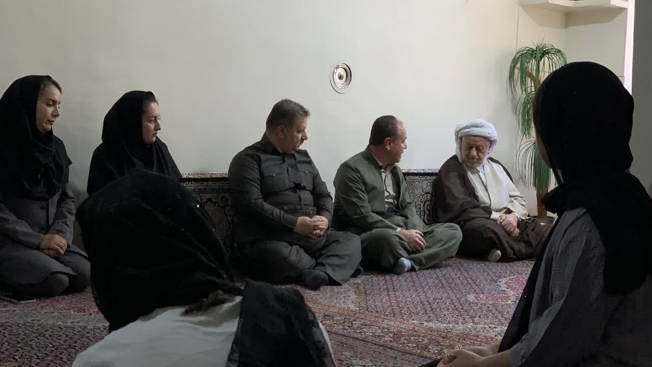 رسیدگی به نیازمندان نباید پشت میزهای اداری محدود شود