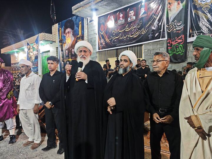 مجالس عزاداری امام حسین(ع) دانشگاه معرفت و بصیرت است