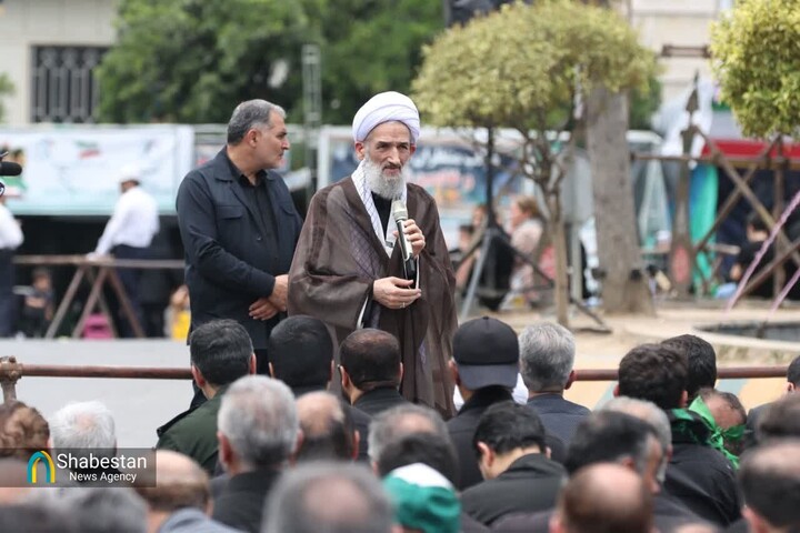 نماز ظهر عاشورا؛ ایستادگی در اوج فداکاری و ایمان