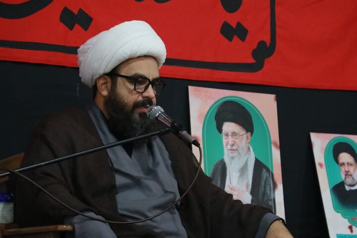 شجاعت یعنی ایستادگی در برابر هوای نفس/ ترور شخصیت؛ سلاح دشمن علیه حق