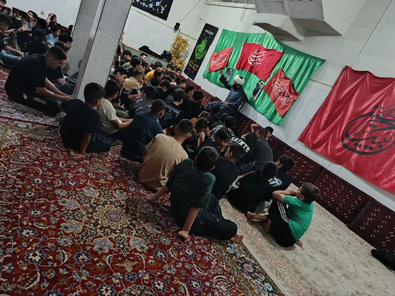 برگزاری آیین‌های باشکوه عزاداری و تعزیه‌خوانی دهه نخست محرم در مسجد نورالحسین(ع)