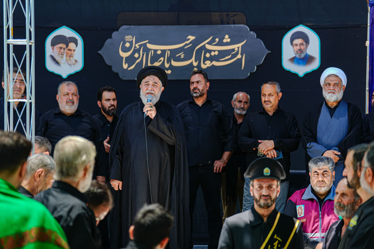 عزاداران حسینی حافظان مکتب عاشورا هستند