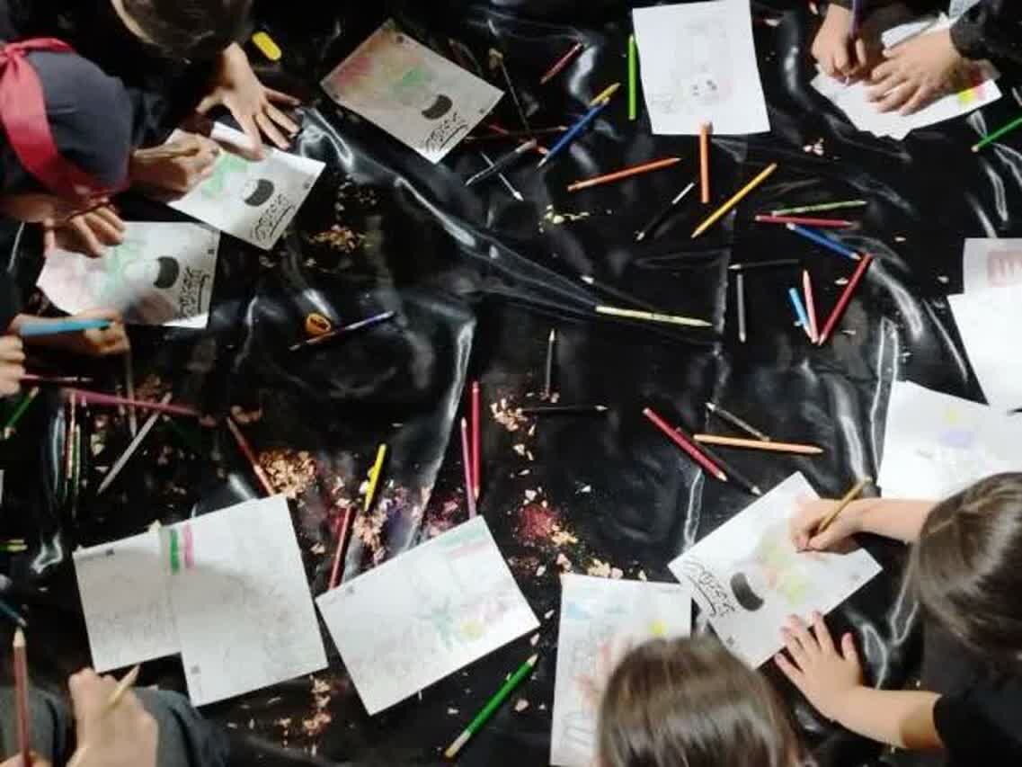 قاب‌های عاشورایی از نگاه کودکان؛ محرم در مسجد با رنگ و خلاقیت