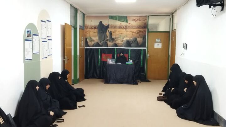 حضرت زینب(س) با نگاه توحیدی، عاشورا را جاودانه کرد